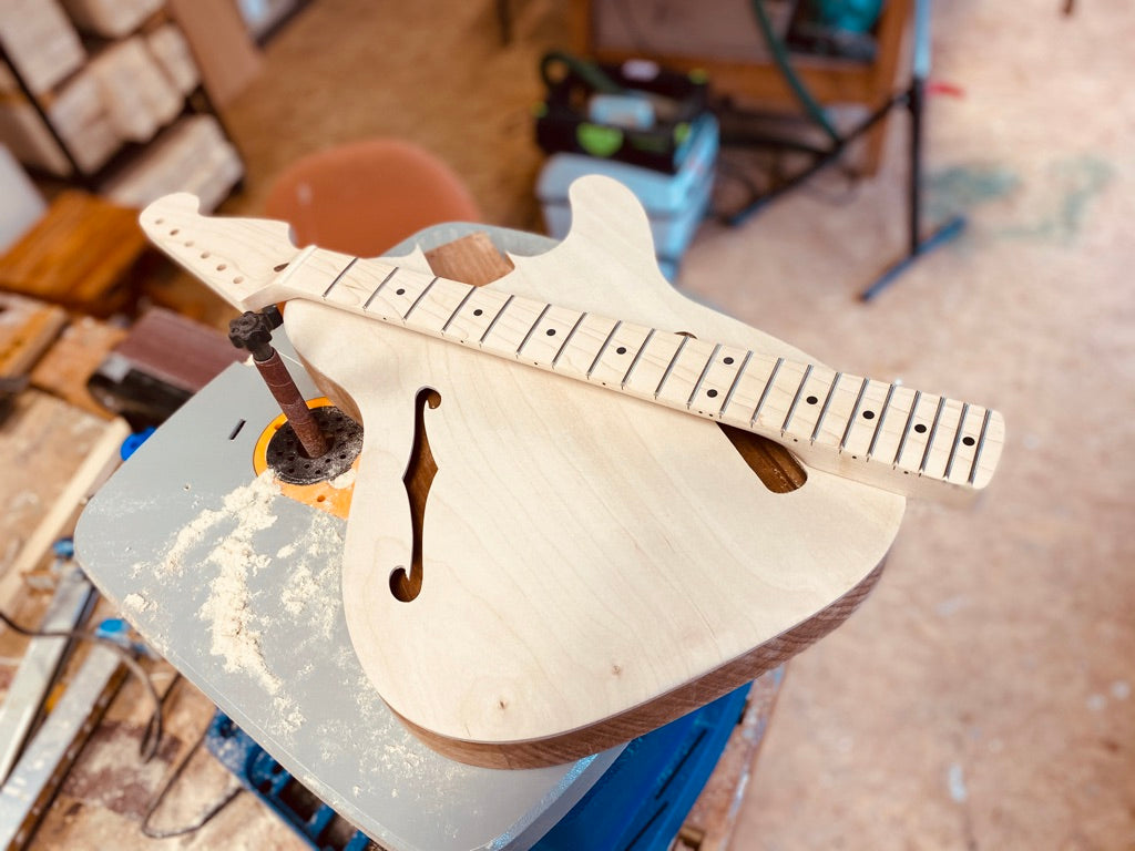 CUSTOM TAYLOR